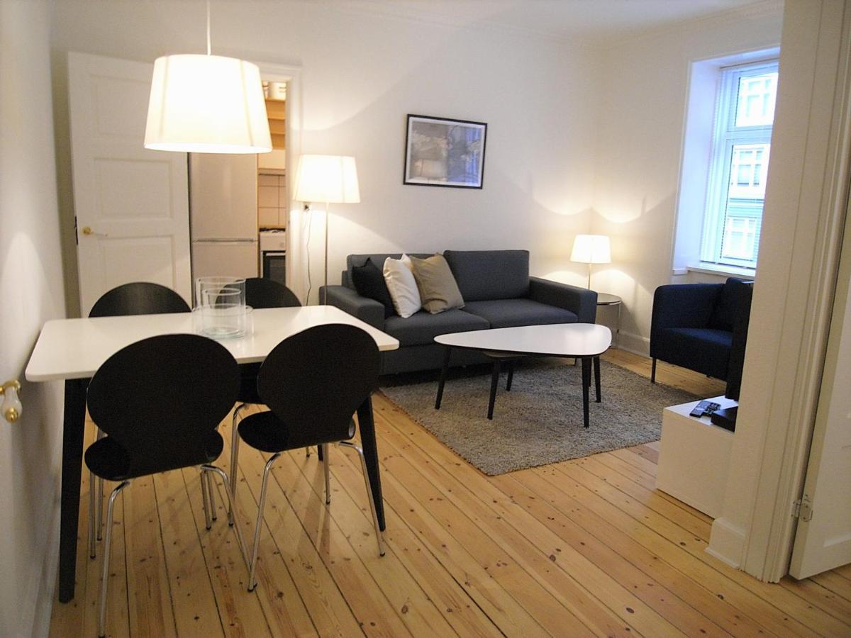 Bright 1-bedroom In Popular Osterbro København