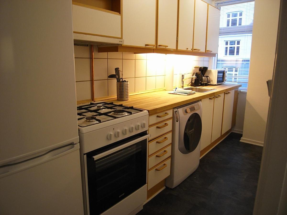 Bright 1-bedroom In Popular Osterbro Leilighet *
