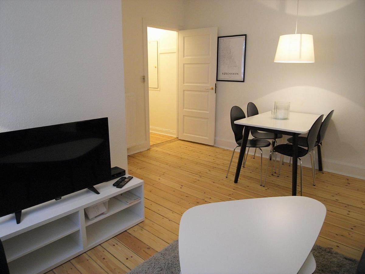 Bright 1-bedroom In Popular Osterbro København