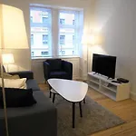 Bright 1-Bedroom Apartment In Popular Osterbro